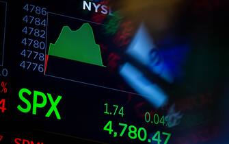 A monitor displays S&P 500 market data on the floor of the New York Stock Exchange (NYSE) in New York, U.S., on Friday, Dec. 31, 2021. U.S. stocks swung between gains and losses, with moves exacerbated by thin trading on the last session of the year. Photographer: Michael Nagle/Bloomberg