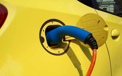 Perché le auto elettriche possono rilanciare l’industria italiana