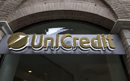 Unicredit, bonus premio fino a 2.200 euro per tutti i dipendenti