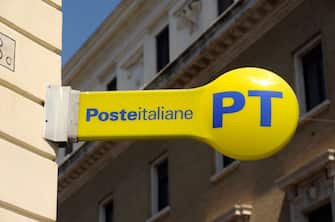 italy, rome, poste italiane, post office sign