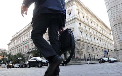 Bankitalia: il 5% delle famiglie possiede il 46% della ricchezza