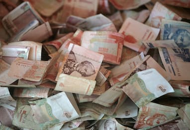 Fitch sulla Russia: “Pagamento dei bond in rubli costituisce default”