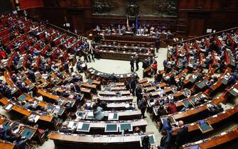 Un momento alla Camera durante la votazione del Documento di economia e finanza 2022 (DEF), Roma 20 Aprile 2022. ANSA/GIUSEPPE LAMI 