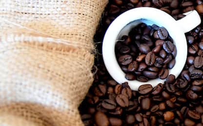 Caro vita, cresce il prezzo del caffè: media nazionale a 1,10 euro