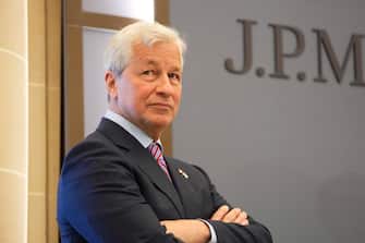 epa09310323 JP Morgan CEO Jamie Dimon during the inauguration of the new French headquarters of JP Morgan bank in Paris, France, 29 June 2021. JP Morgan's new trading floor is the latest example of how Brexit is changing Europe's financial landscape since January.  EPA/MICHEL EULER / POOL MAXPPP OUT