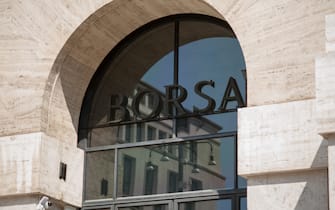 Italy's Stock Exchange, the Borsa Italiana which is part of the London Stock Exchange Group Plc, stands in the Piazza Affari in Milan, Italy, on Thursday, Aug. 16, 2018. Italy's banks are particularly exposed to government bond yield changes, and the next couple of months hold several events, Turkish crisis aside, that investors should be on the look out for. Photographer: Geraldine Hope Ghelli/Bloomberg