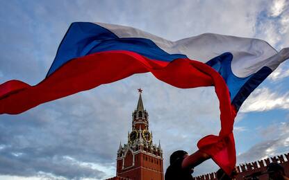 Fmi: in Russia fine della recessione, ma economia ancora in difficoltà