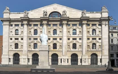 Borsa, Milano chiude in rialzo dell'1,3%. Digerita tassa sulle banche