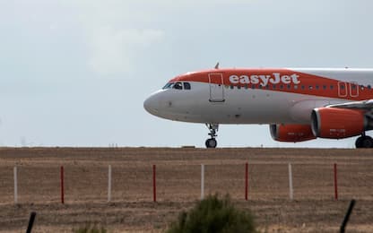 EasyJet, aereo troppo pesante: 19 passeggeri devono rinunciare al volo