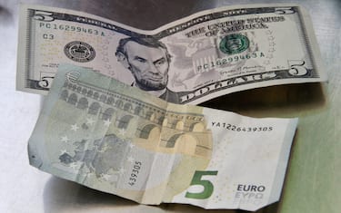 July 13, 2022, New York, New York, USA: For the first time in 20 years, One Euro is equivalent of One dollar to the happiness of Americans who can now travel to Europe paying less. This situation is caused by the war going on between Russia and Ukraine and especially with the uncertainty of energy supply from Russia and a risk of recession. European tourists are caught in a surprising way in New York as the Euro exchange rate fell below their expectations. (Credit Image: © Niyi Fote/TheNEWS2 via ZUMA Press Wire)