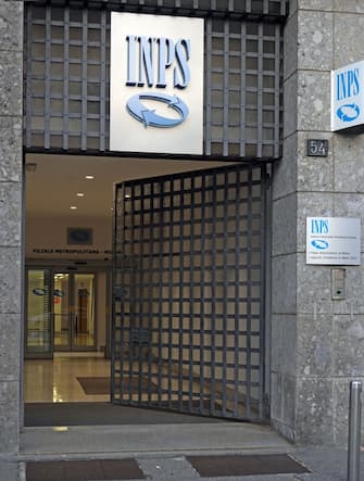 Milano - Sede Inps - Istituto di previdenza sociale