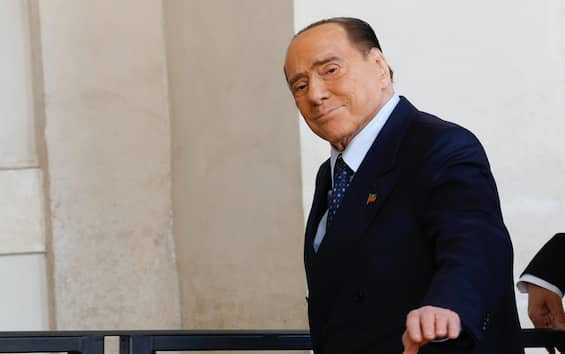 Cospito, Berlusconi: “Italy should not bow to the blackmail of anarchists and mafiosi”