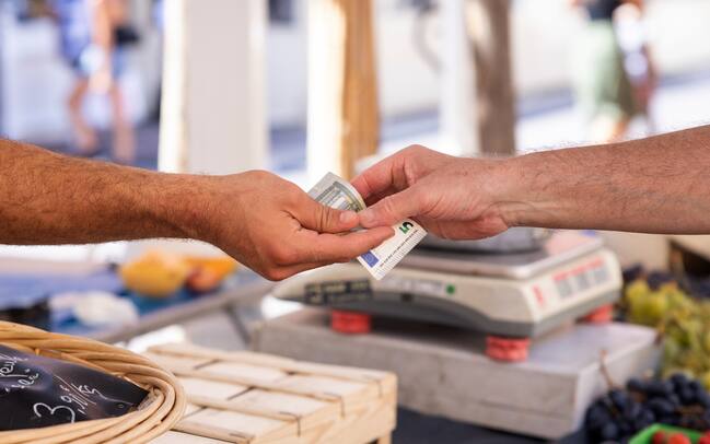 Tetto al contante, come funziona il limite di pagamento nel resto d