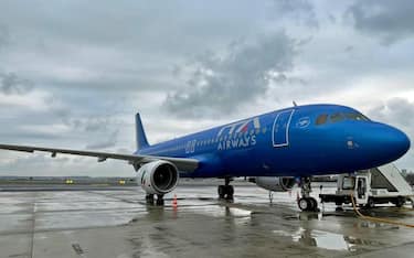 Ita: oggi decolla all'aeroporto di Fiumicino primo aereo con livrea azzurra sulla tratta Roma-Milano. 
