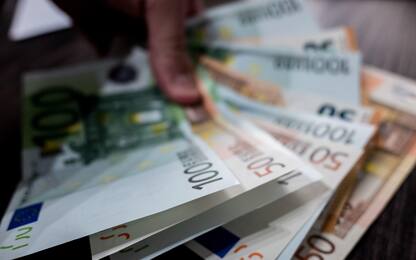 Il governo valuta una tassa sugli extraprofitti delle banche