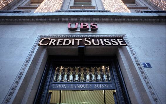 Credit Suisse, negotiations for the acquisition by UBS