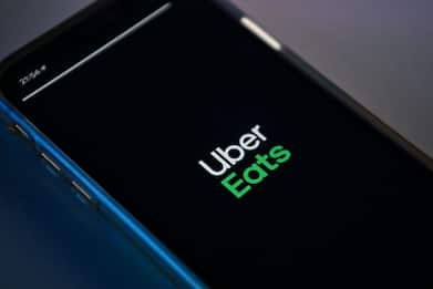 Uber Eats chiude in Italia: "Crescita non in linea con aspettative" 