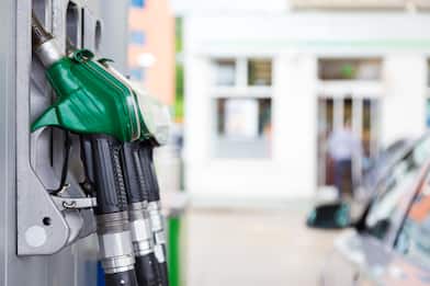 Caro benzina, tutti i consigli per risparmiare su prezzi carburante