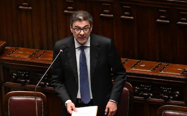 Pensioni, Giorgetti: "Non sostenibili con questo quadro demografico"