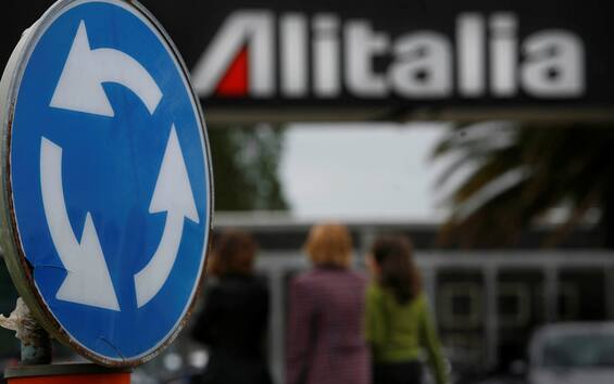 Alitalia, the EU Commission: illegal 400 million state loan, must be repaid