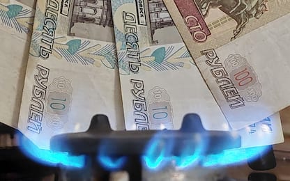 Decreto rubli, Putin vuole aggirare sanzioni e indebolire il dollaro