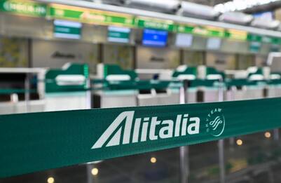 Alitalia: sindacati, urgente incontro con commissario
