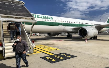 Alitalia, sindacati: azienda non dialoga, sbagliate scelte strategiche