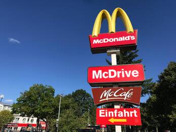 McDonald's, in arrivo primo hamburger vegano: si chiamerà McPlant