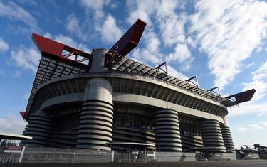 A picture taken on February 7, 2017 shows the Stadio Giuseppe Meazza, commonly known as San Siro in Milan. 
San Siro is the home of A.C. Milan and Inter Milan football clubs.  / AFP PHOTO / MIGUEL MEDINA        (Photo credit should read MIGUEL MEDINA/AFP via Getty Images)
