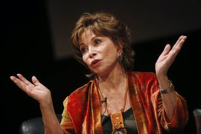 Isabel Allende a SKY TG24 LIVE IN: "Le parole determinano la realtà"