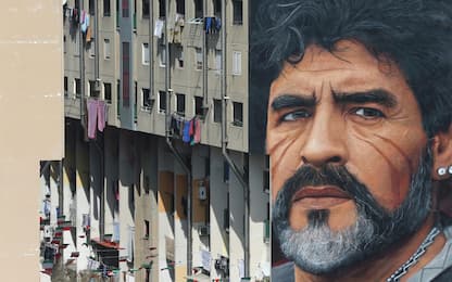 La Napoli di Maradona, la street-art che omaggia il Pibe de oro. FOTO