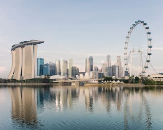 Singapore skyline, showing Marina Bay Sands and the Singapore Flyer.
