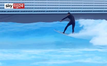 In Svizzera si fa surf in piscina, ecco l'onda artificiale di Sion