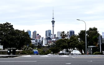 AUCKLAND, NEW ZEALAND - SEPTEMBER 17: A general view of Ponsonby Road on September 17, 2021 in Auckland, New Zealand. Alert Level 4 lockdown restrictions remain in place across Auckland as new COVID-19 cases continue to be recorded. Under COVID-19 Alert Level 4 measures, people are instructed to stay at home in their bubble other than for essential reasons, with travel severely limited. All non-essential businesses are closed, including bars, restaurants, cinemas, and playgrounds. All indoor and outdoor events are banned, while schools have switched to online learning. Essential services remain open, including supermarkets and pharmacies. The current alert level settings for Auckland will remain in place until 23:59 on 21 September. (Photo by Hannah Peters/Getty Images)