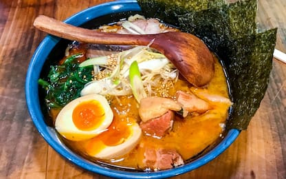 Giappone, ristorante di ramen a Tokyo vieta uso smartphone ai clienti