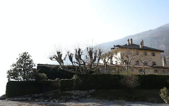 Una veduta dall'esterno di Villa Balbiano