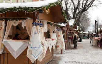 Traditional Christmas market. Brunico. South Tyrol. Trentino Alto Adige. Italy. Europe. (Photo by: Caterina Bruzzone/REDA&CO/Universal Images Group via Getty Images)