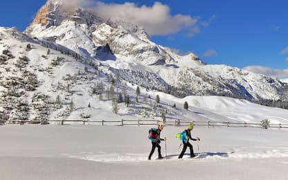 Ciaspolare sulle Dolomiti, 10 itinerari per passeggiare sulla neve