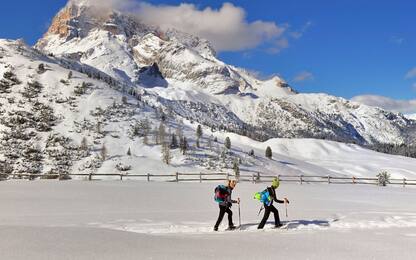 Ciaspolare sulle Dolomiti, 10 itinerari per passeggiare sulla neve