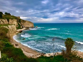 In Sicilia un antico isolotto riemerge per il meteo e la marea
