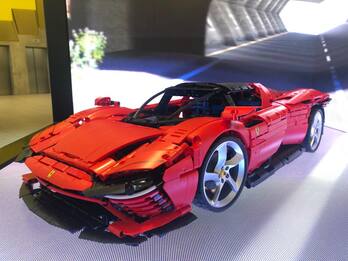 Novant’anni della Lego, a Billund la nuova Ferrari Daytona