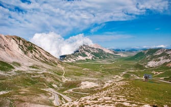 Gran Sasso National Park. View of Campo Imperatore. L’Aquila. Abruzzo. Italy. Europe. (Photo by: Mauro Flamini/REDA&CO/Universal Images Group via Getty Images)