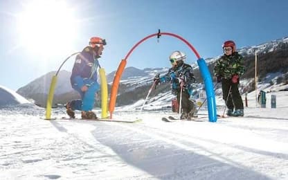 Sciare con i bambini, quando è il momento di mettere gli sci e dove