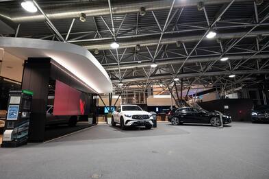 Mercedes cambia il concept espositivo, da punto vendita a esperienza