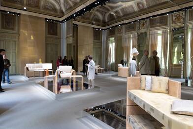 Armani apre Palazzo Orsini al pubblico per la Milano Design Week. FOTO
