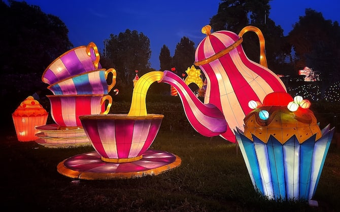 Fiore Alice Nel Paese Delle Meraviglie 'This is Wonderland', a Roma la favola di luci di Alice nel Paese delle