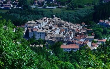 View on Civitella Alfedena in the Abruzzo National Park, Italy. (Photo by: Paolo Picciotto/REDA&CO/Universal Images Group via Getty Images)