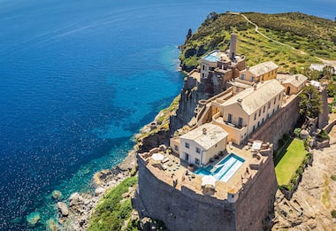 Isola di Capraia, in vendita il Forte San Giorgio. FOTO