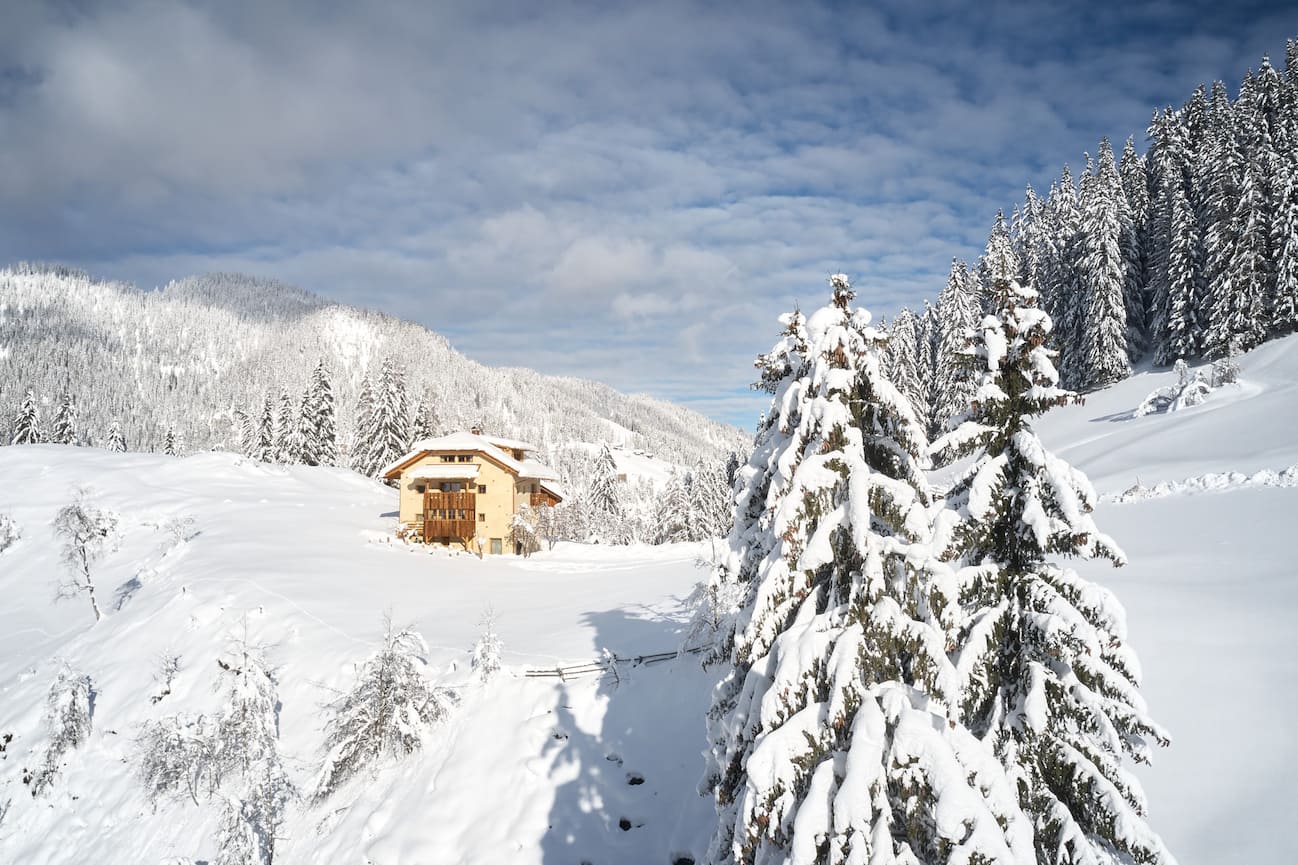 foto di baite in montagna