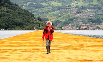 SULZANO, ITALY - JUNE 16:  Artist Christo Vladimirov Javacheff attends the presentation of his installation the 'The Floating Piers' on June 16, 2016 in Sulzano, Italy.  (Photo by Pier Marco Tacca/Getty Images)